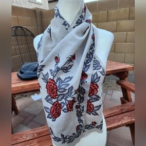 Scarf 12" X 51" Rose's Leaf Border